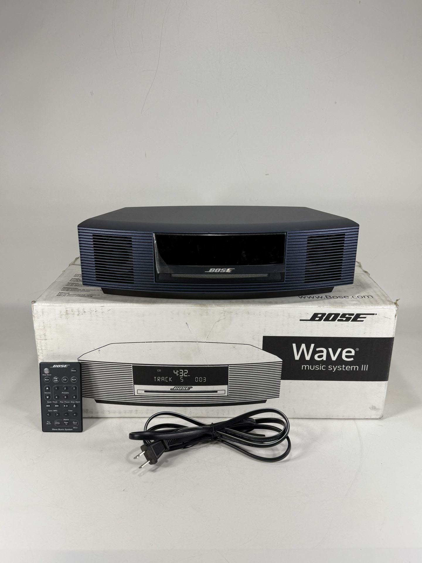 Bose Wave Music System III CD Player AM/FM Radio with Remote