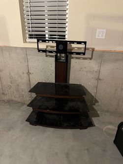 Free tv stand