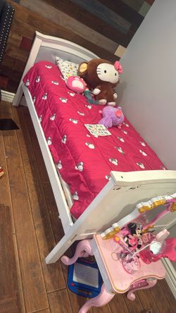 Twin Size Bed Great Condition
