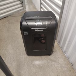 Fellows Paper Shredder