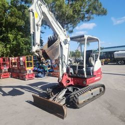 Takeuchi Mini Excavator 