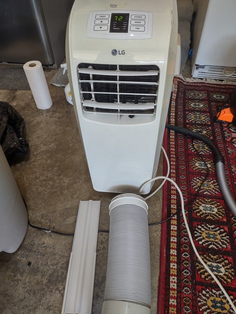 LG 8000 BTU Portable Air Conditioner