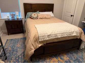 Solid wood Queen bed frame/headboard + matching side table