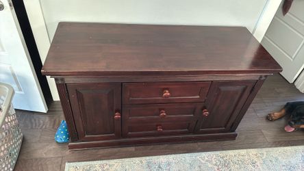 Dresser