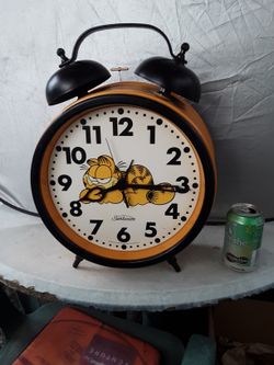 70's Giant GARFIELD The Cat Clock