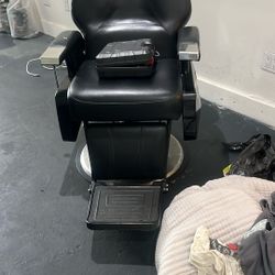 2 Barber Chairs & Mates 