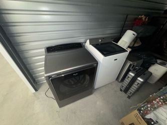 Whirlpool Dryer and Maytag Washer for sale (MUST GO FAST)