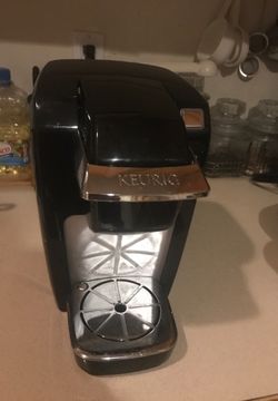 Coffe cups maker