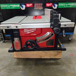 Milwaukee  Table Saw  18v.