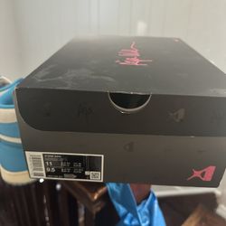 Nike A’One Size 9.5 Men