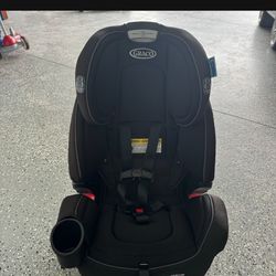 Graco 4Ever Extend2Fit DLX 4-in-1 Car Seat