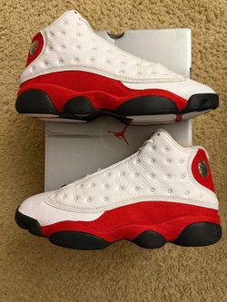 Size 10 (Pre owned, comes with original box) - 2026 Air Jordan 13 retro cherry