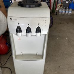 GE WATER Dispenser