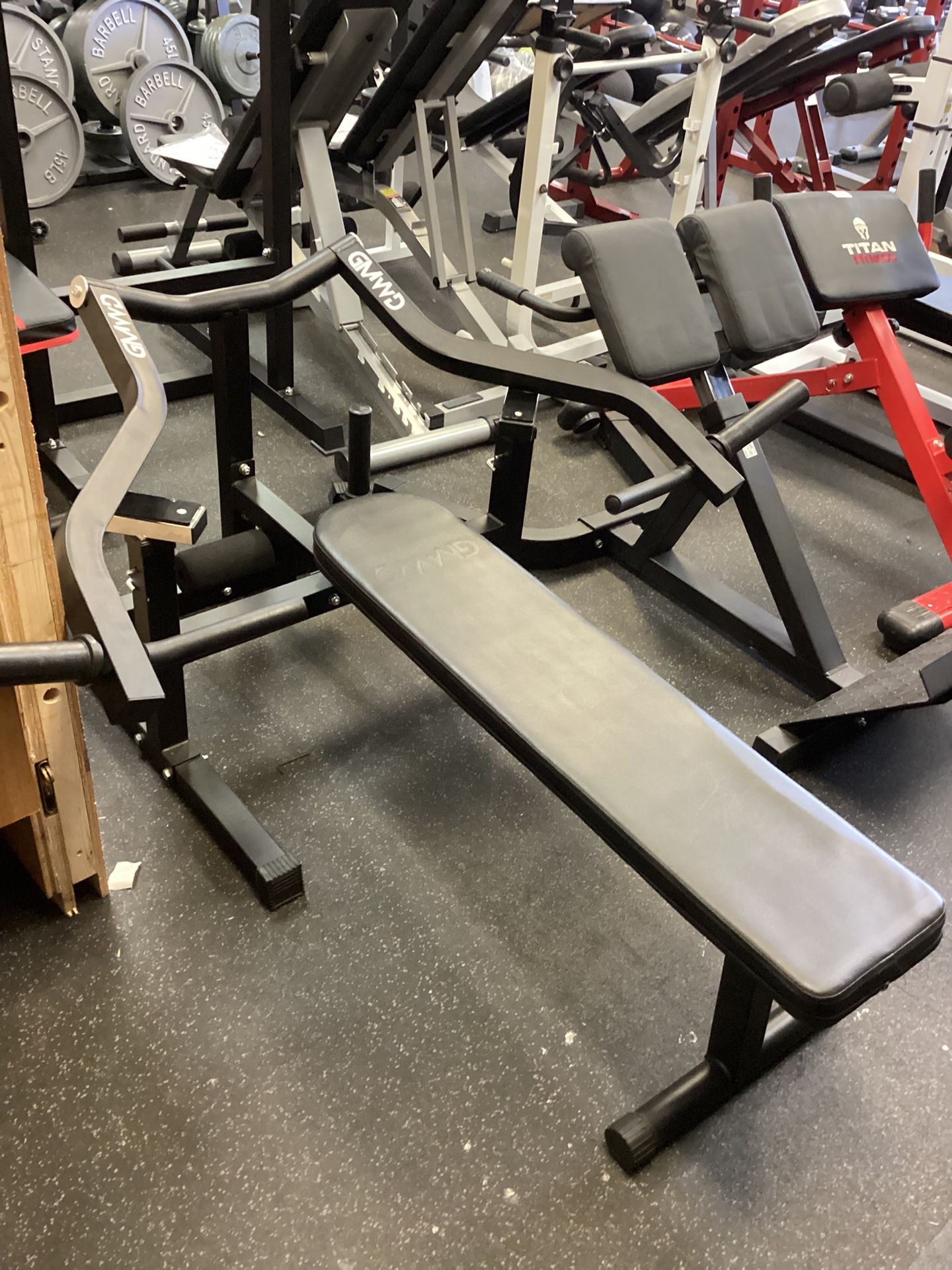 GMWD Chest. Press Machine 1050lbs Weight Capacity