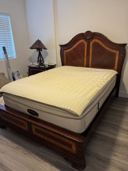 Queen bed room set Must go Immediately