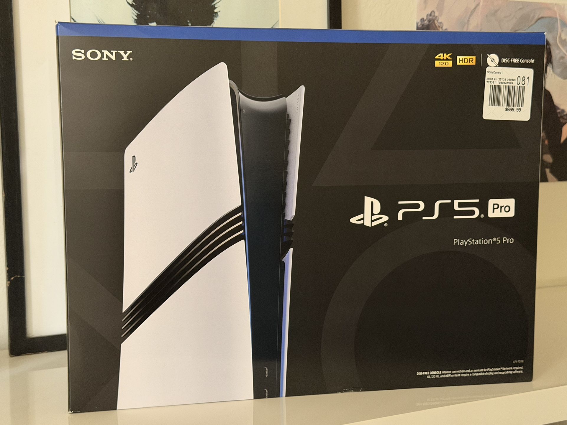 PS5 Pro 2TB + 2 Gamepads 
