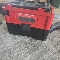 Milwaukee Packout Vacuum 