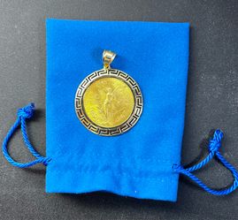 50 pesos Gold coin 1947 México Original W/ Bezel 14k yellow gold.