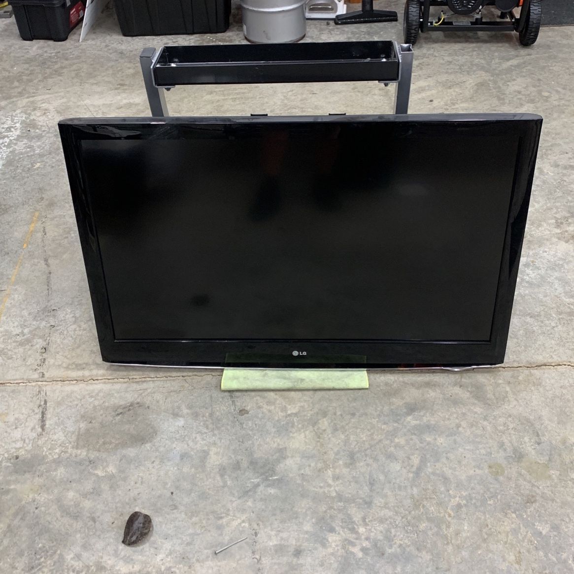 42” LG Flat Screen