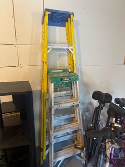 Fiberglass Step Ladder Yellow