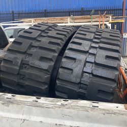 Tracks Skidsteer T770
