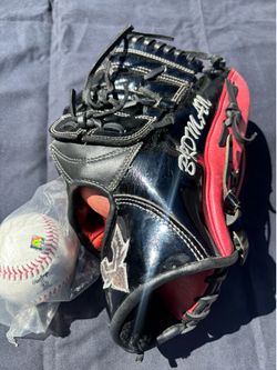 Baseball glove