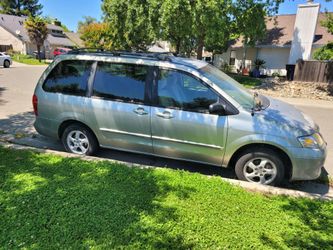 2002 Mazda MPV