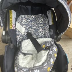 Graco Snug Ride Car Seater 