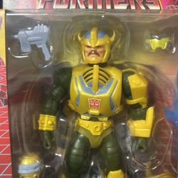Mattel Masters of the Universe X Transformers BUMBLEBEE ARMOR MAN-AT-ARMS NEW