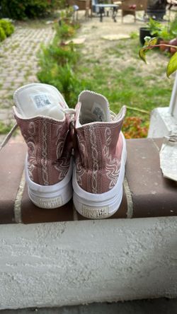 Converse / purple/ designed