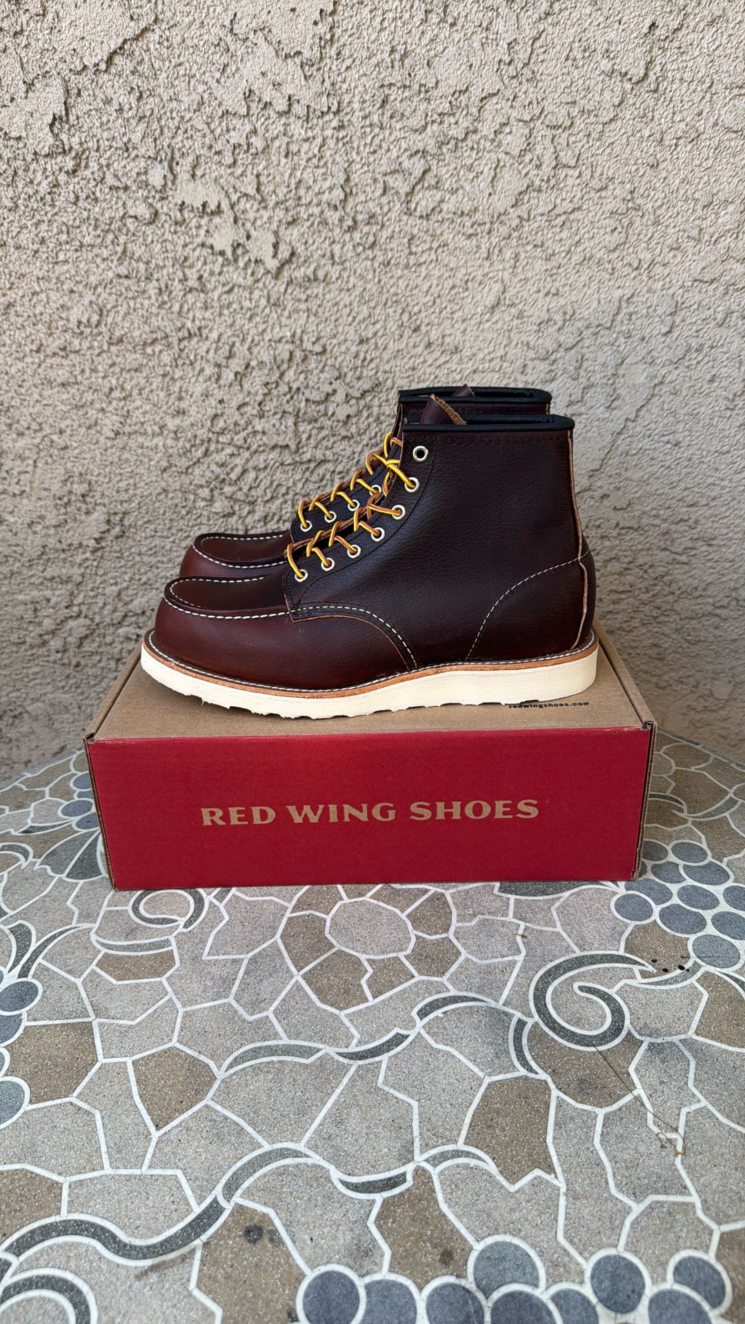 BOOTS RED WING 8138 SIZE 9 MENS 