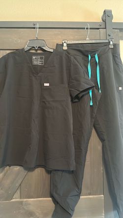 FIGS Black Scrub Set Top and Pants