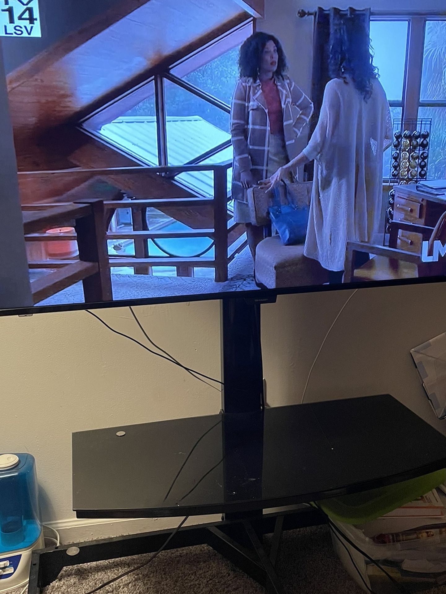 Tv + Stand Tv