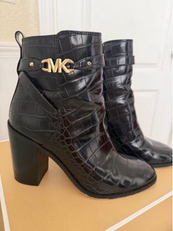 Michael Kors  size 10