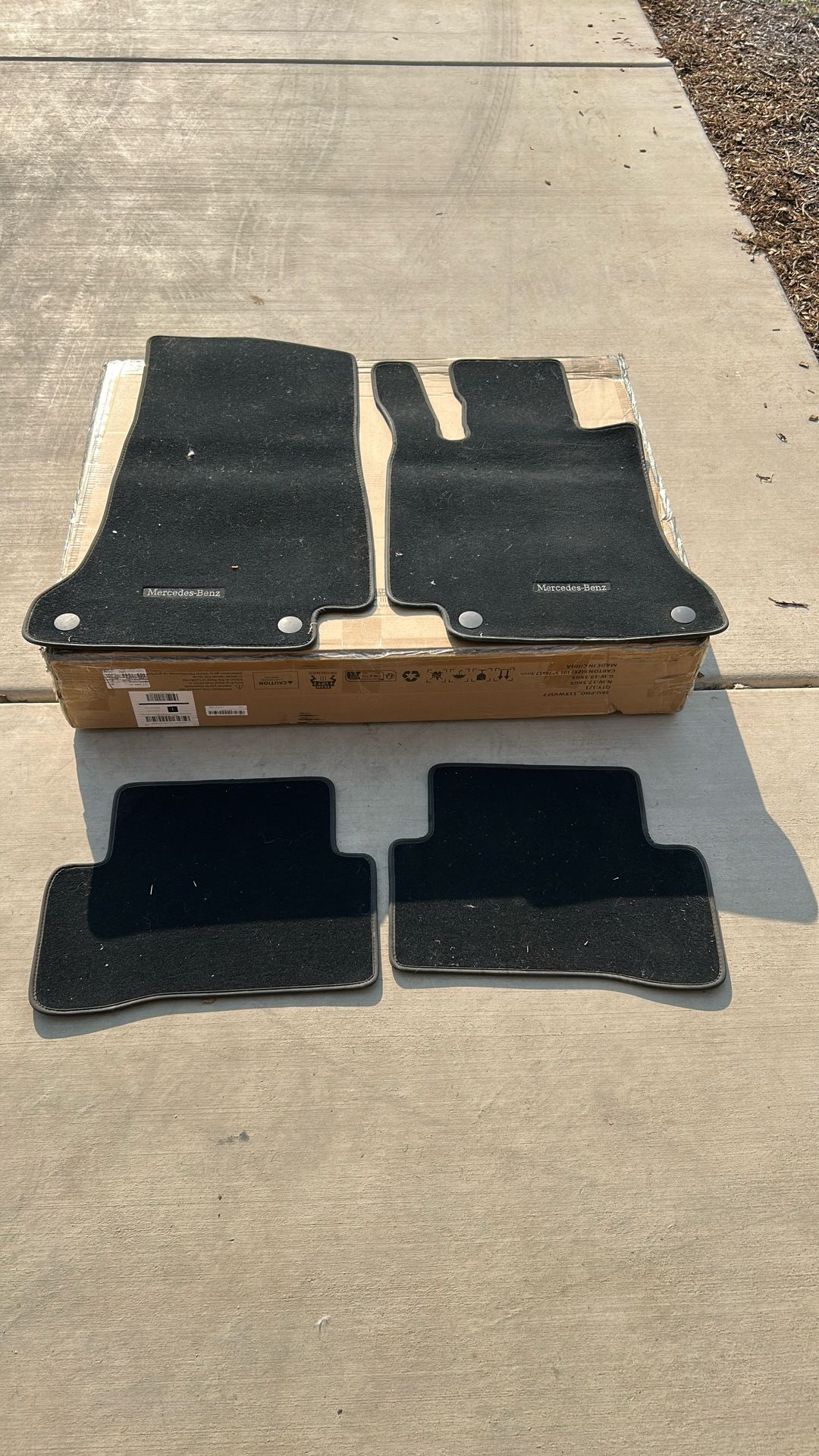 2017 MERCEDES BENZ STOCK FLOOR MATS BLACK