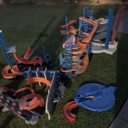 Got Wheels Tracks