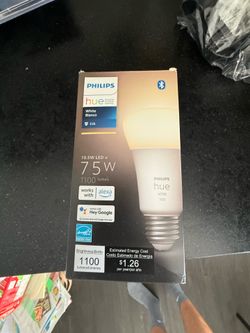 🚚 Moving Sale – Philips Hue White Smart LED Bulb (E26) – Bluetooth & Alexa Compatible