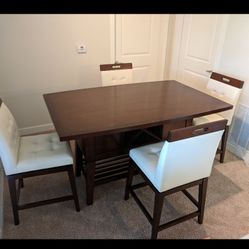 Sturdy Dining Table Set with Swivel Chairs (Like New)