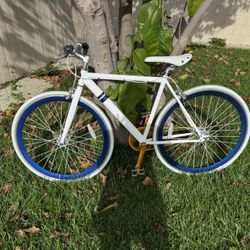 28” Solé Road Bike 