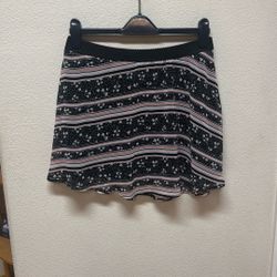 Large L Womens Juniors Disney Minnie Mouse Rocks The Dots Skirt 