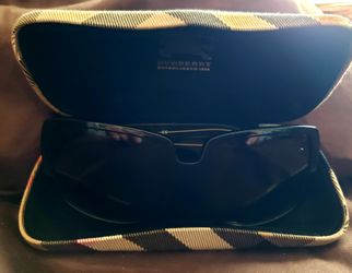 Burberry womens Sunglasses Designer Shades Eyewear