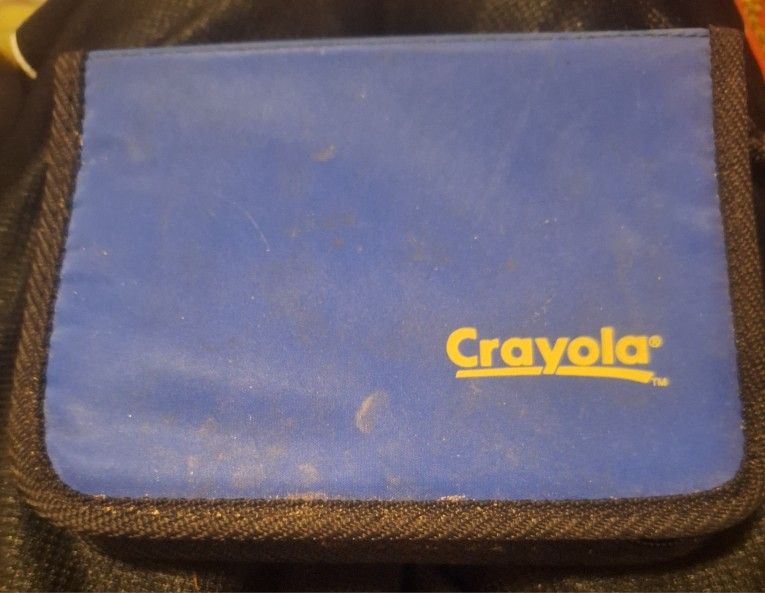 Vintage Crayola Crayons/Markers Case With Zipper Pocket & Closer