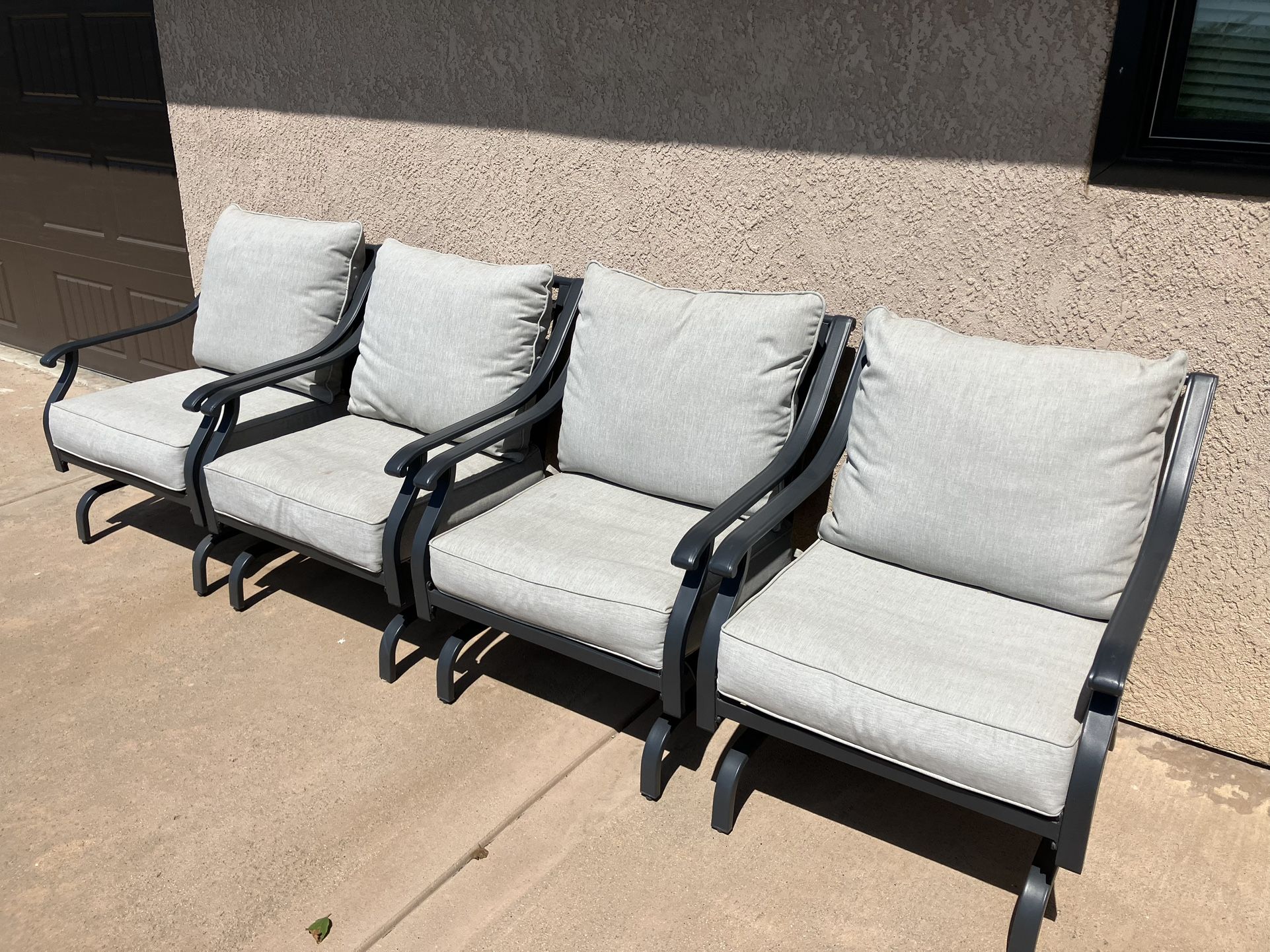 4 Outdoor Chairs