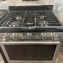 GAS STOVE