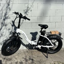 Kickwey Electric Bike White