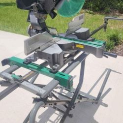 Almost Brand New Hitachi Saw With Stand 