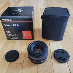 Sigma 30mm f/1.4 EX DC HSM Lens for 4/3 Mount System