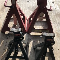 Six Ton Matco Jack Stands And Craftsman 4500 Pound Jack Stands 4 Jacks Total $69 Lawrenceville Pittsburgh  Lawrenceville Pittsburgh