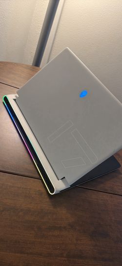 Alienware Gaming laptop x17 R1