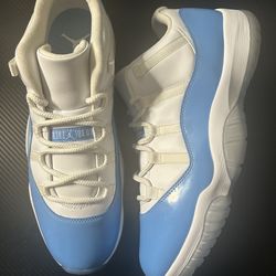 Jordan 11 Low University Blue Size 13 Used